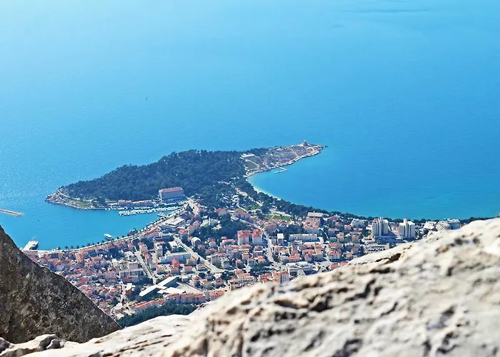 Πανσιόν Aroma 4*